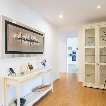 Encantador No Centro De Apartament *