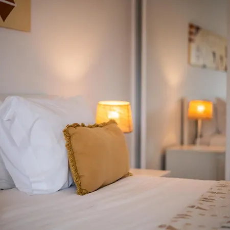 Encantador No Centro De Apartament