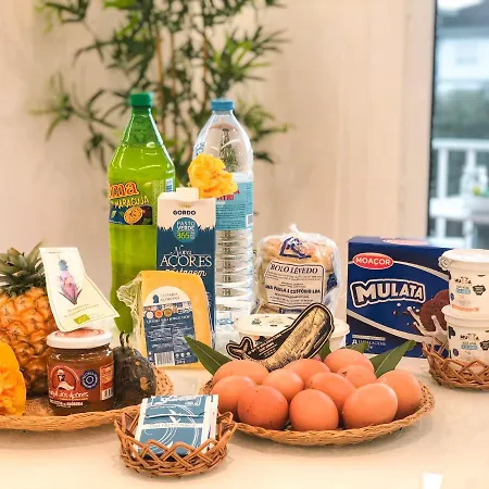 Encantador No Centro De Apartmán Ponta Delgada