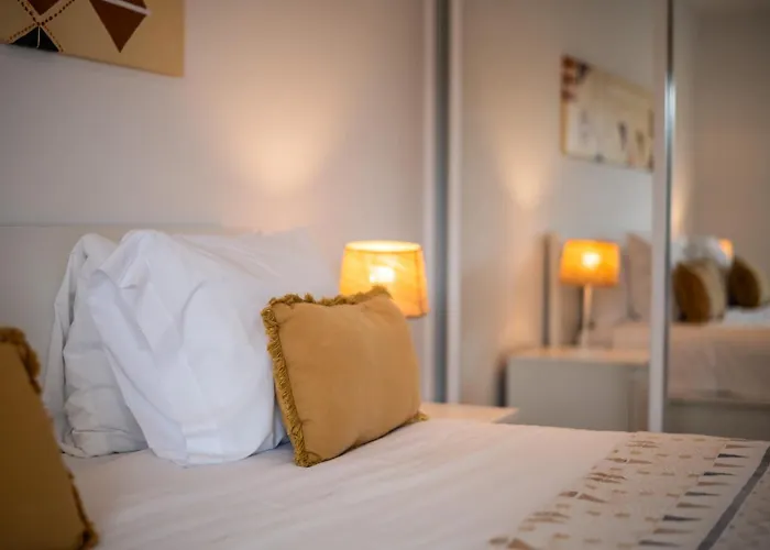 Encantador No Centro De 아파트